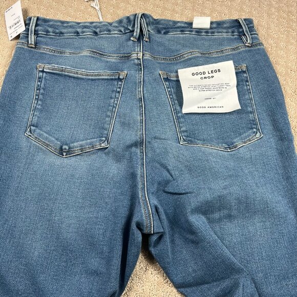 Good American | Good Legs Crop | High Rise Skinny Jeans - Picture 6 of 8